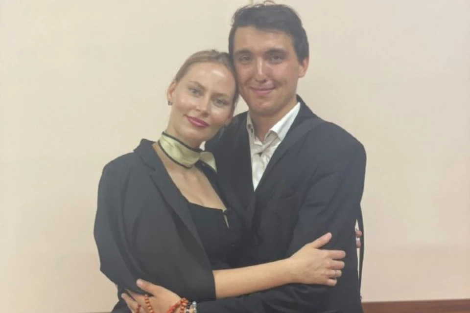 Студент из Иркутска сделал предложение любимой во время защиты диплома. Фото: личный архив пары