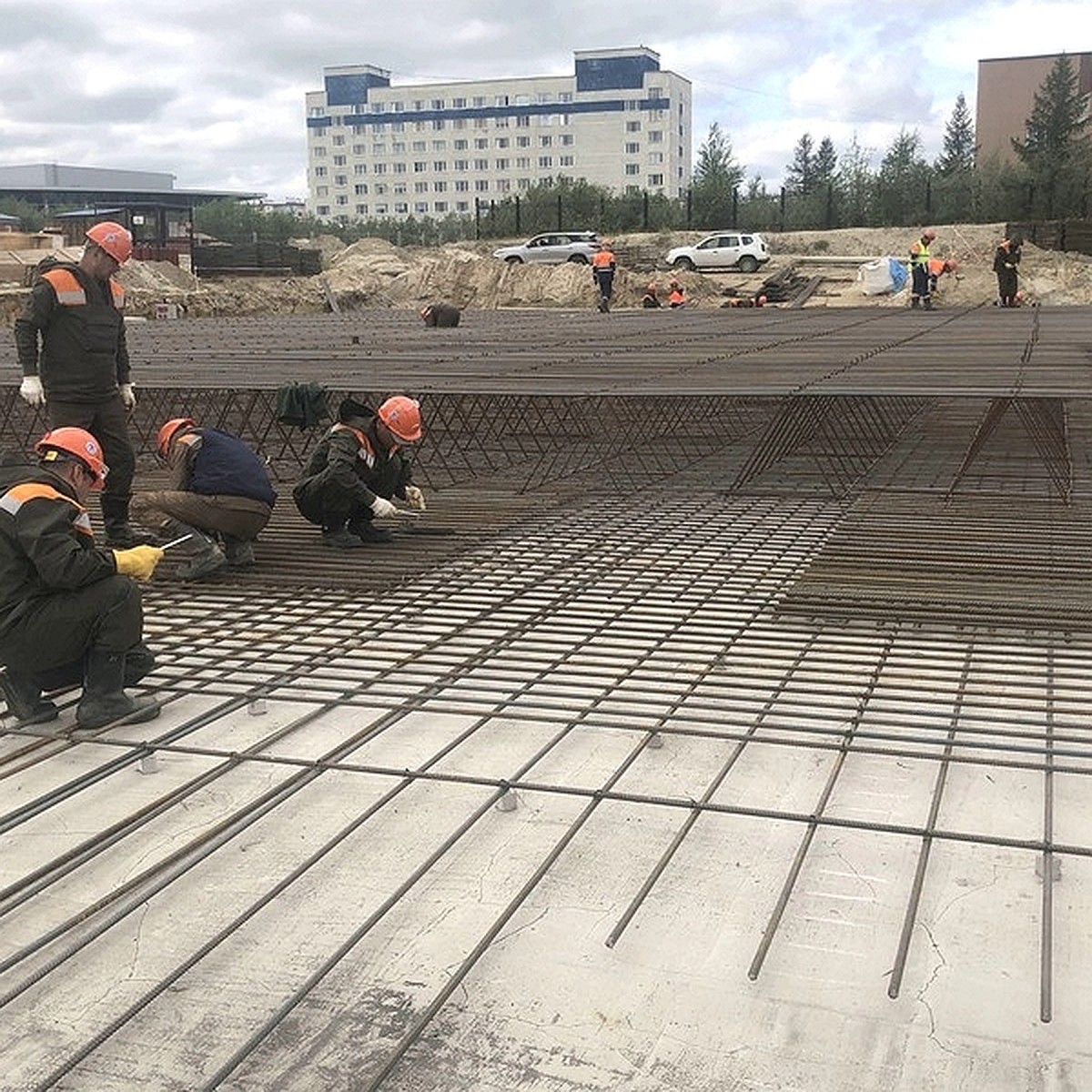 В Новом Уренгое началось строительство хирургического корпуса городской  больницы - KP.RU