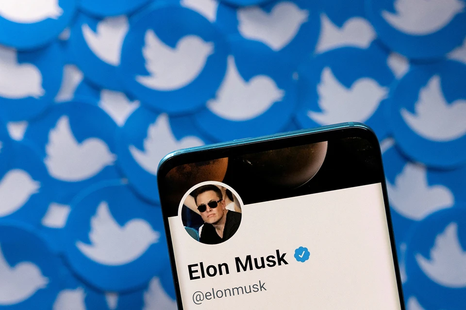 Компания Twitter хочет через суд заставить Илона Маска купить ее.