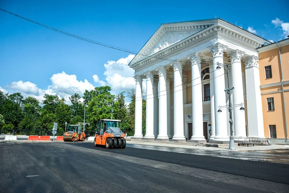 Работы на Театральной площади и Театральном проезде почти завершены Фото: администрация Твери