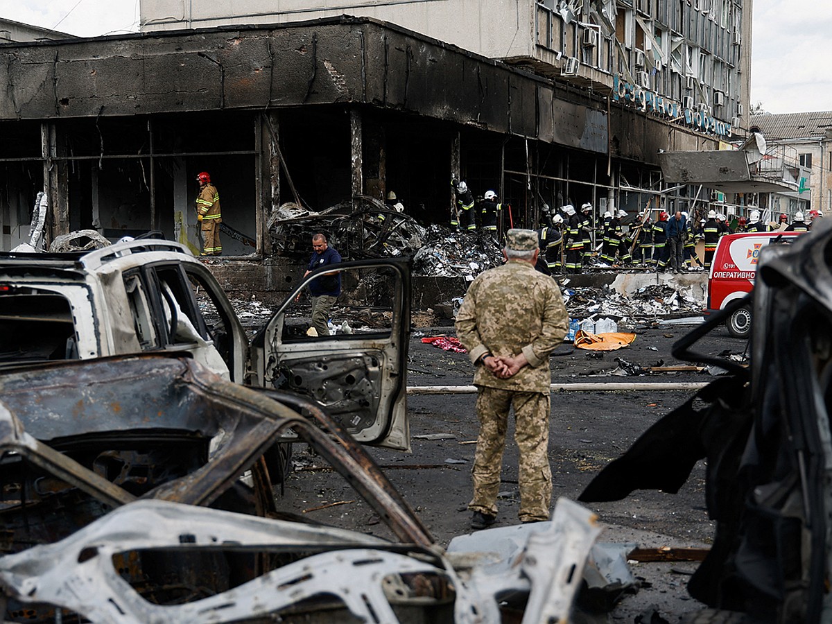 Последние новости о ситуации вокруг Украины на 15 июля 2022 года: Удар по  Виннице, казнь пленных и правда о проигрышной стратегии Украины - KP.RU