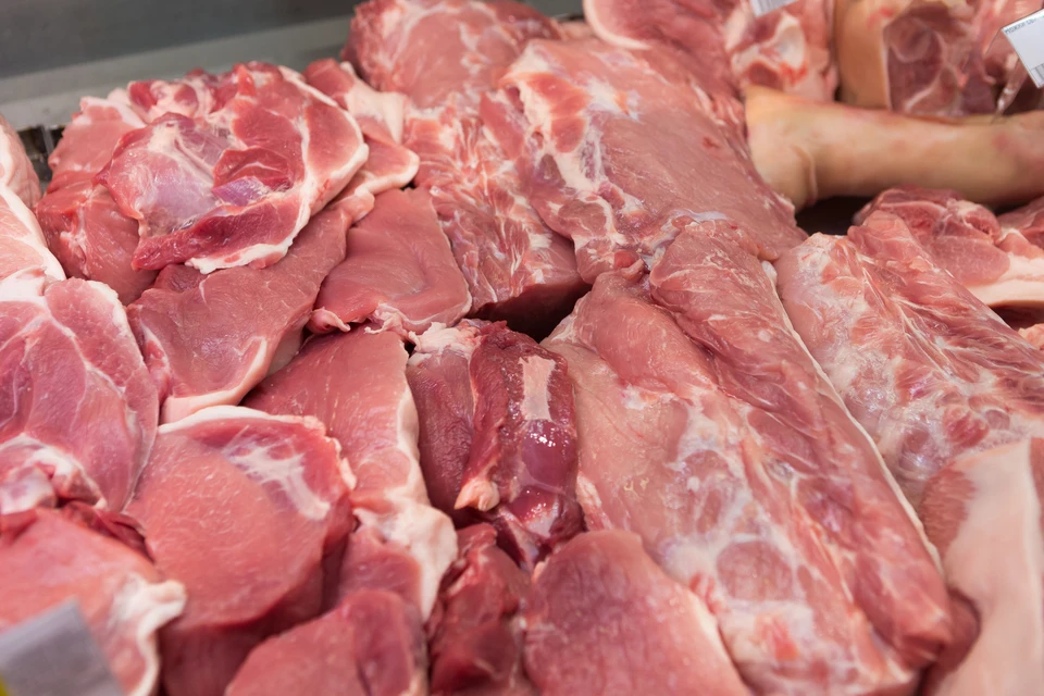 Некачественное мясо обнаружили в магазинах Петербурга