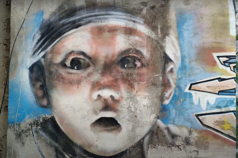 Мурал с изображением ребенка произвел на горожан особое впечатление.