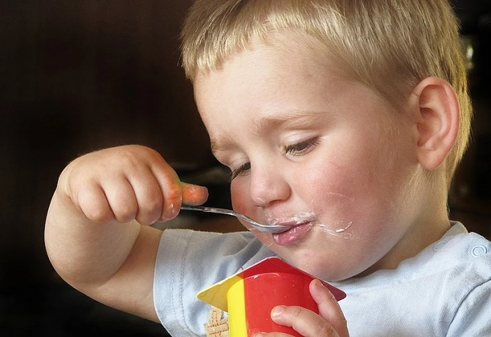 Детские йогурты и сладкий кефир содержат слишком много сахара. Фото: pixabay.com