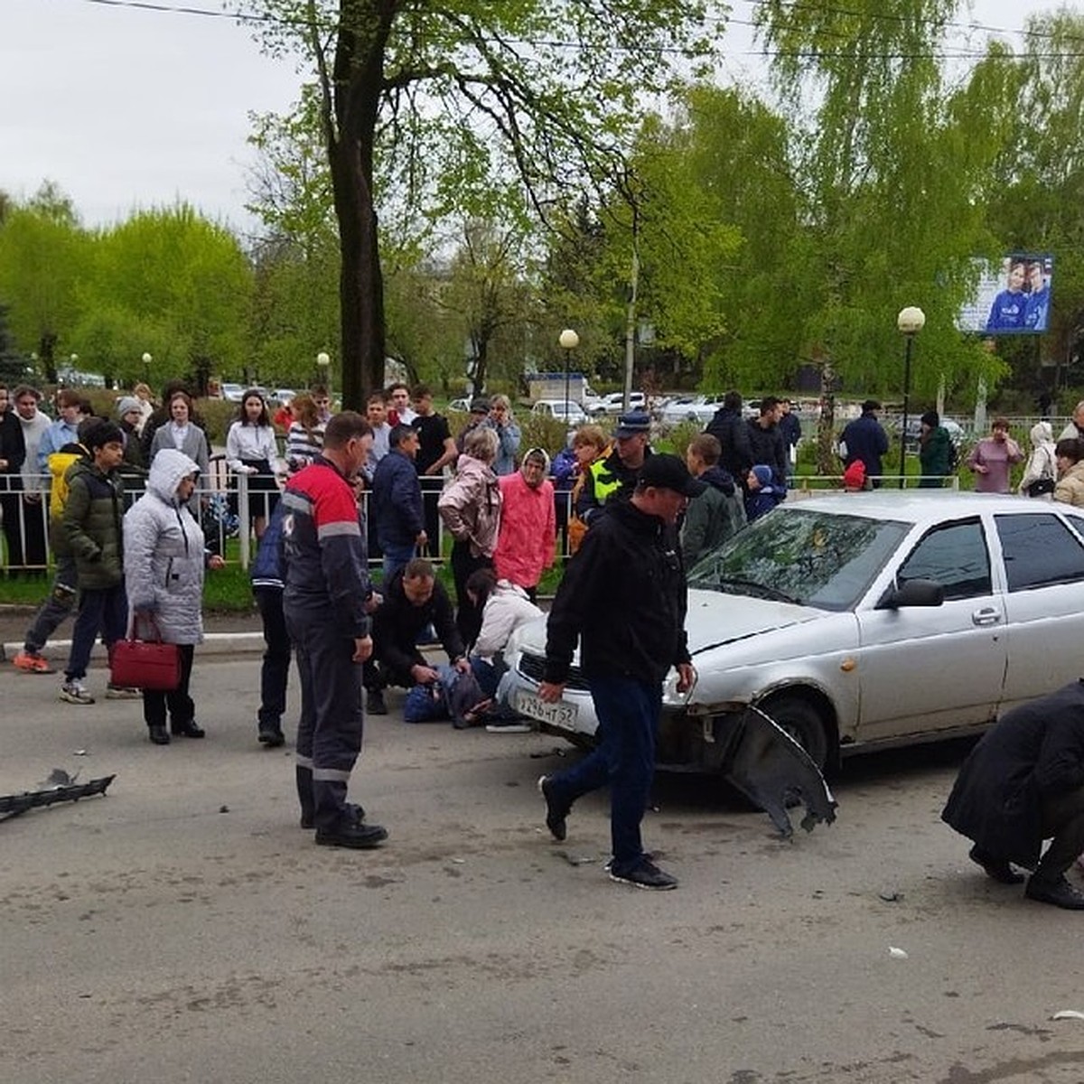 Водитель, сбивший толпу детей на пешеходном переходе в Выксе, отделался  лишением прав - KP.RU