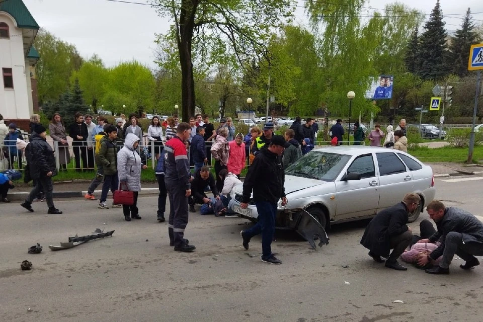Водитель, сбивший толпу детей на пешеходном переходе в Выксе, отделался лишением прав. ФОТО: Выкса. РФ