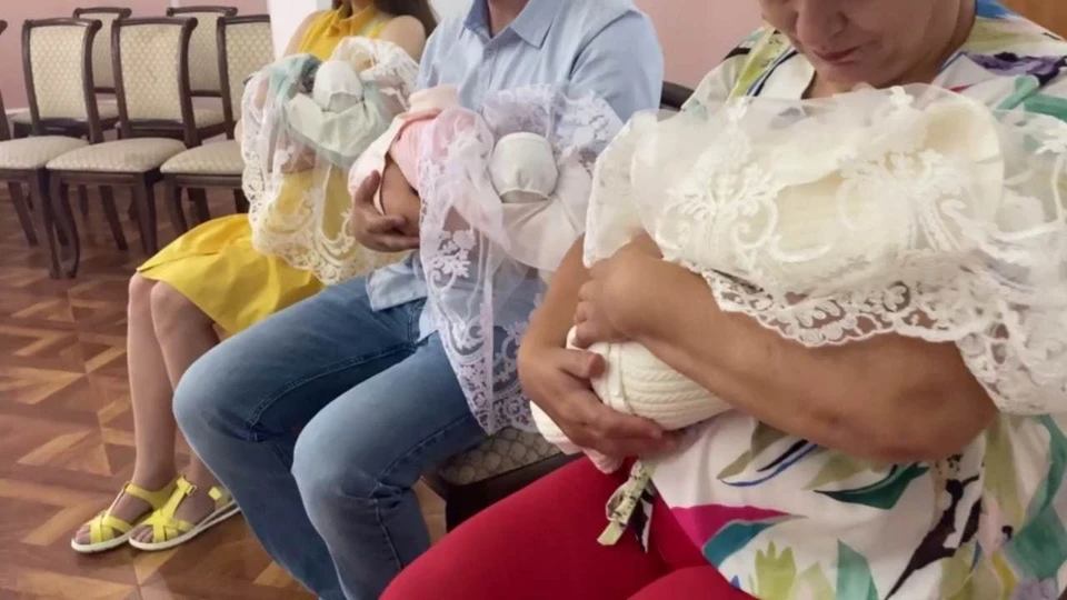 В Саратове родились девочки тройняшки