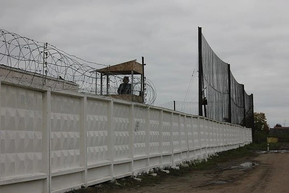 В общей сложности он и его подельники вместе по приговору суда получили 45,5 лет лишения свободы.