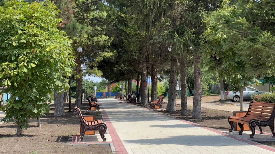 В Староминском районе благоустраивают две зеленые зоны. Фото: пресс-служба администрации Краснодарского края.