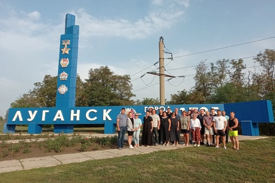 Первый русский театр имени Федора Волкова вернулся с гастролей в ЛНР.