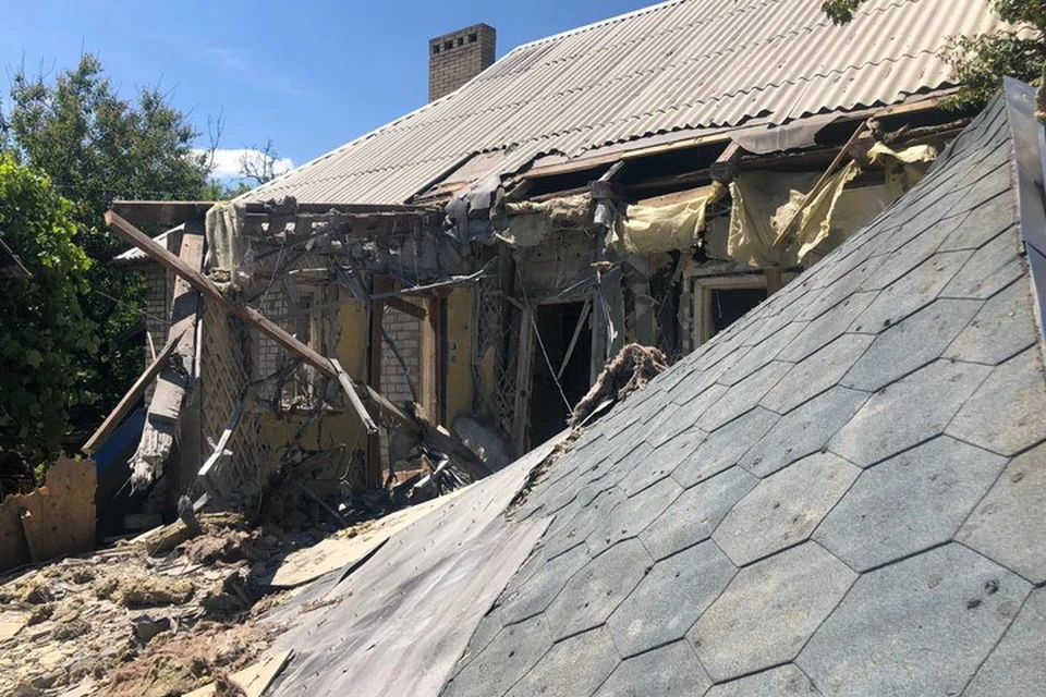 Украинские боевики продолжают обстрел городов ДНР. Фото: ТГ/Кулемзин