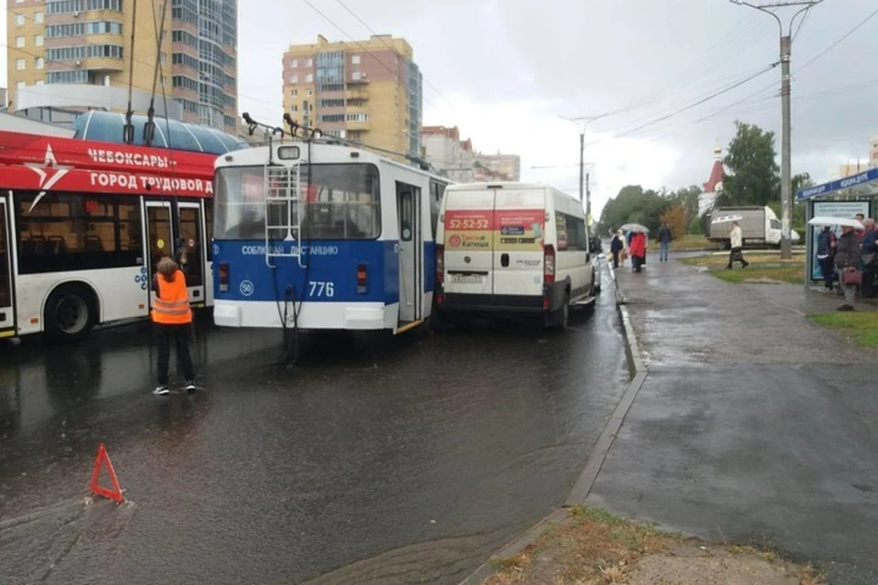 ДТП произошло на улице Гладкова. Фото: ГИБДД Чувашии