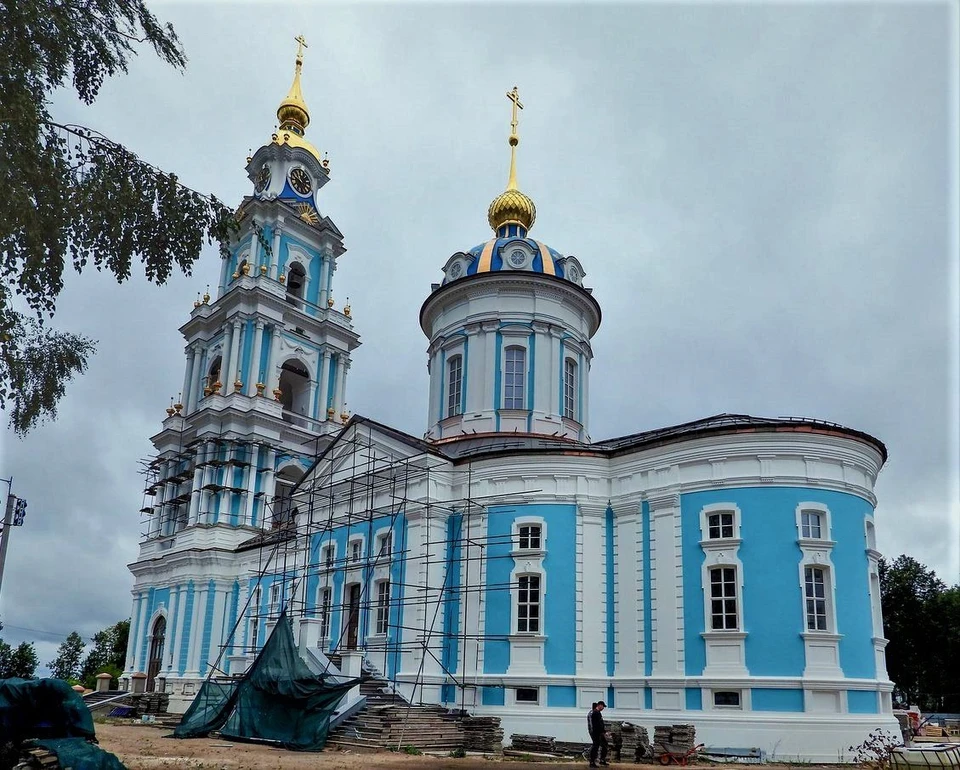 В Костроме на средства благотворителя Виктора Тырышкина возрождается  храмовый комплекс Костромского кремля - KP.RU