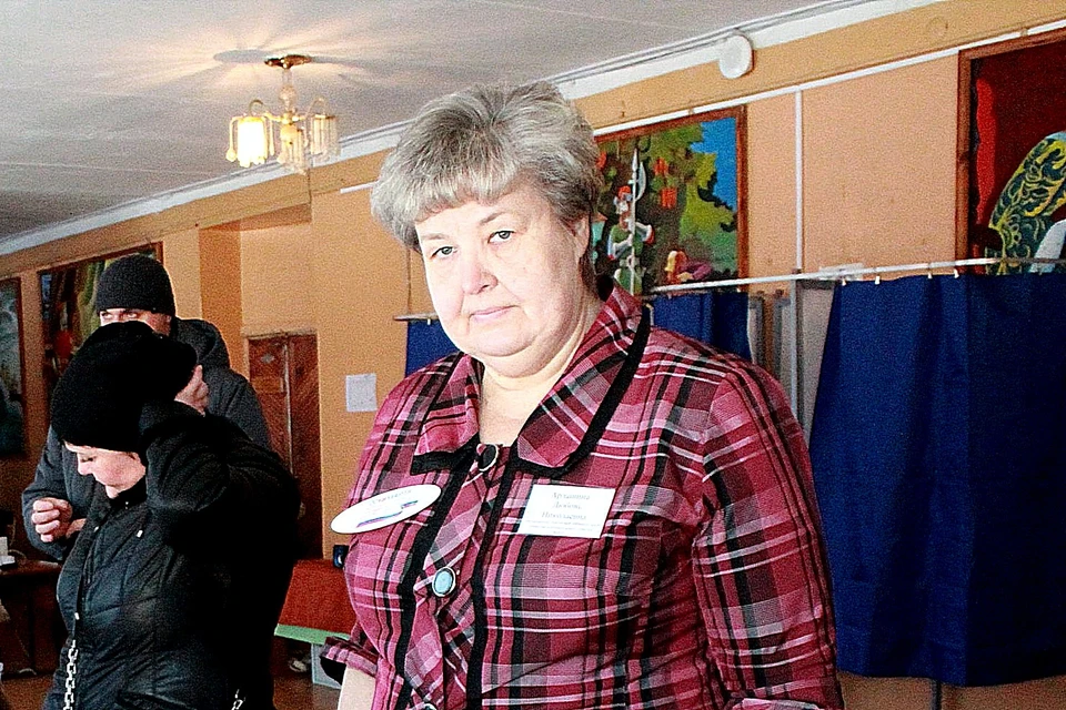 Глава Лесновского городского поселения Любовь Арлашина публично извинилась за то, что незаконно отдала квартиру врачу из Таджикистана.