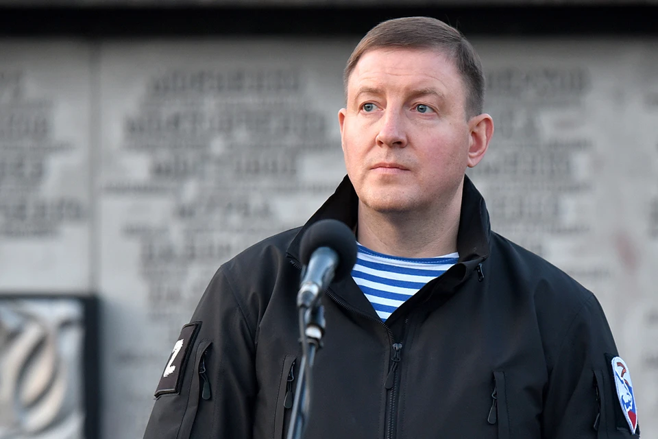 Андрей Турчак поблагодарил главу региона и его команду, сотрудников силовых ведомств и пограничников, волонтеров, предпринимателей. Фото: Николай Тришин/ТАСС