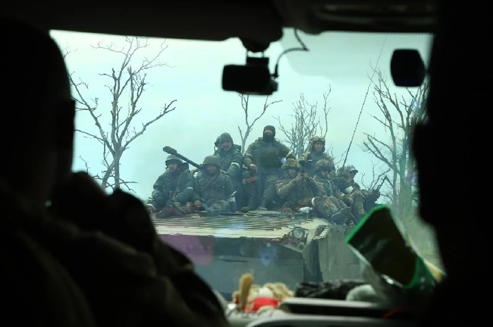 Военнослужащие ДНР, ЛНР и России ведут бои за Святогорск