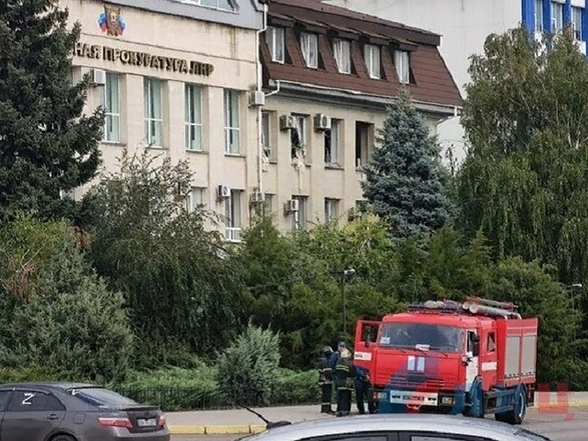 В результате теракта в Луганске погибли Генеральный прокурор ЛНР Сергей  Горенко и его заместитель - KP.RU