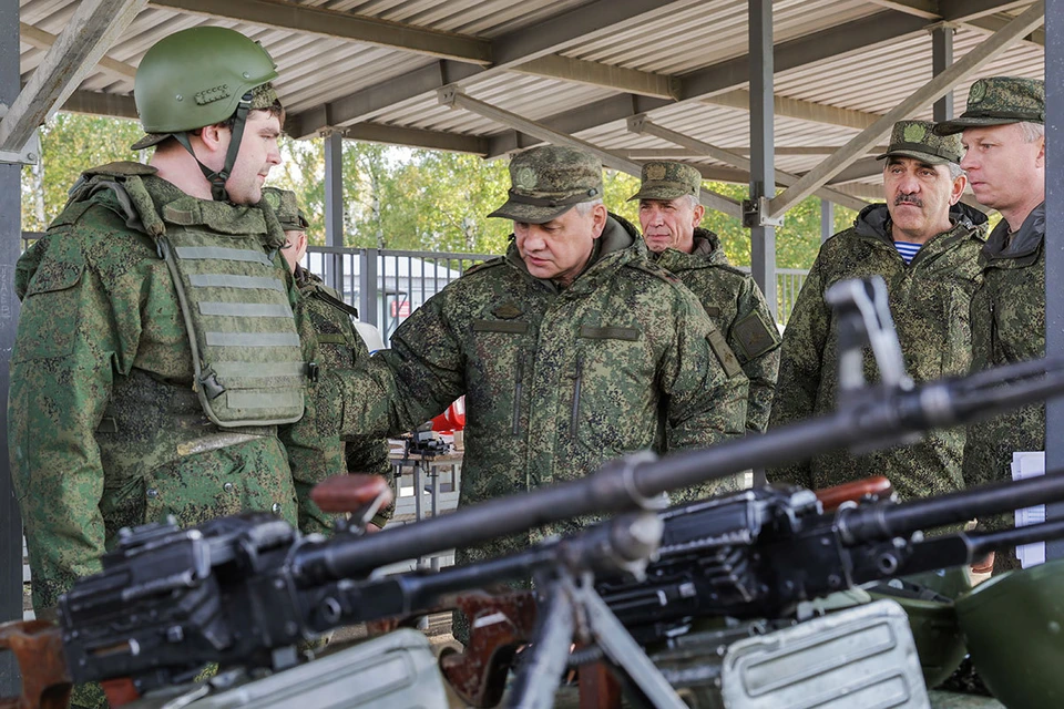 Russian Defense Minister Sergei Shoigu personally checked the preparations for the coordination of units called up from the reserve of citizens at the military training ground in Alabino.  Photo: Press Service of the Ministry of Defense of the Russian Federation / TASS