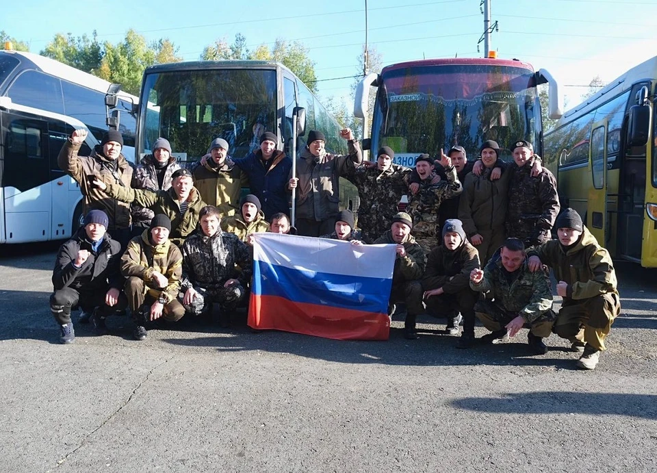 Мобилизованные отправились на военное слаживание в учебные центры. Фото: соцсети Дмитрия Махонина.