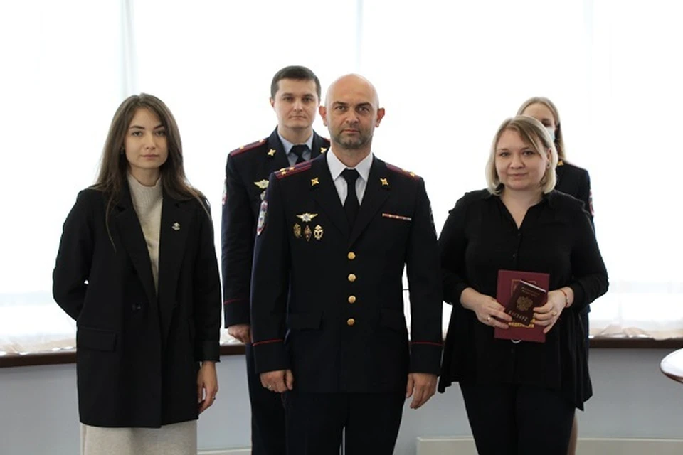 Паспорта получили девять человек. Фото: ГУ МВД по Самарской области