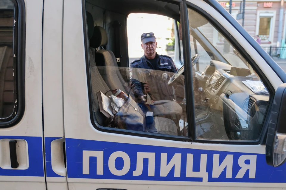В Красном Селе слесарь на почве ревности зарезал соседа