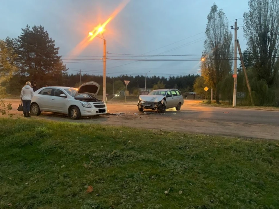Машины после аварии.