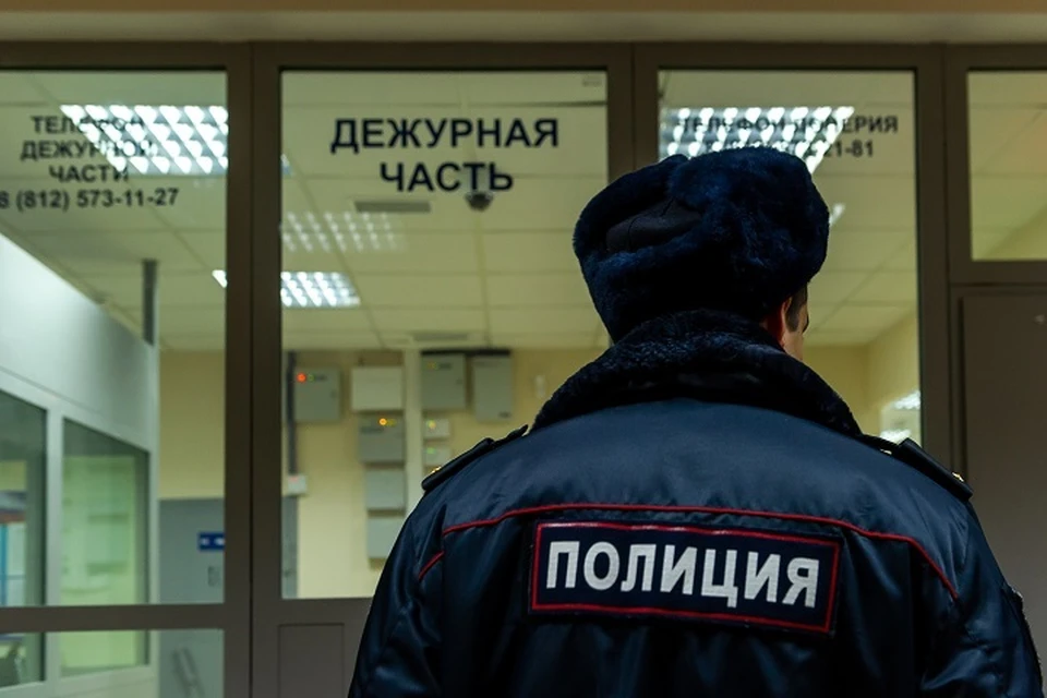 Аферисты выходили на связь с потерпевшими через телефон.