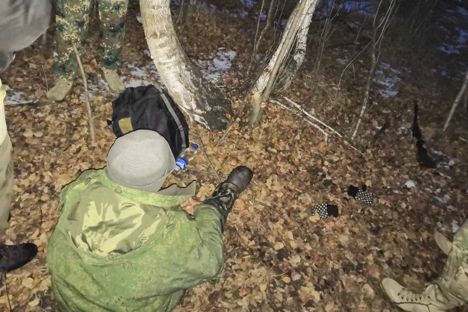 Мужчина обустроил себе пристанище в заброшенных постройках в окрестностях села. Фото: пресс-служба Управления МВД по Забайкальскому краю