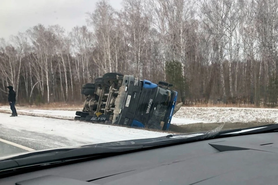 В Новосибирске на Северном объезде произошло жёсткое массовое ДТП. Фото: "АСТ-54".