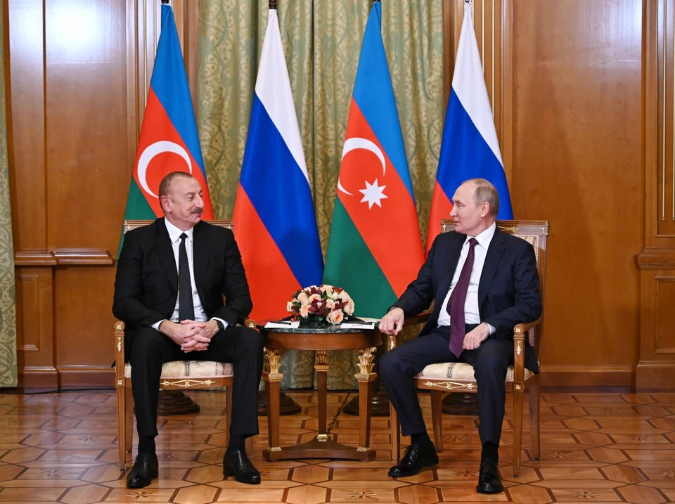 Президент России Владимир Путин с президентом Азербайджана Ильхамом Алиевым. Фото предоставлено Генеральным Консульством Азербайджанской Республики.
