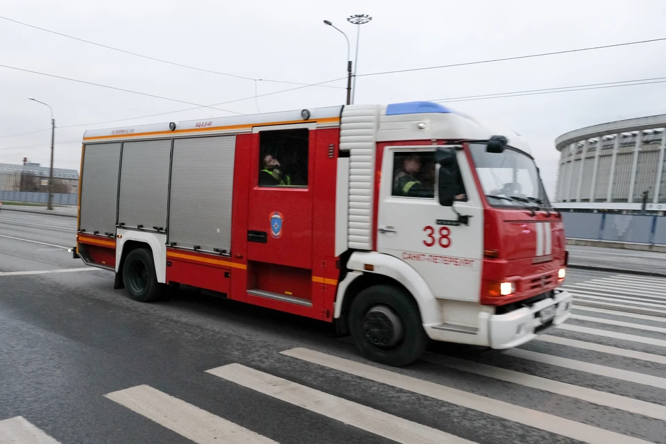 На место ЧП выезжали 8 пожарных машин