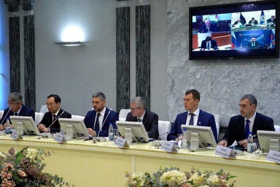 Губернатор Хабаровского края рассказал о поддержке бизнеса в условиях кризиса Юрию Трутневу