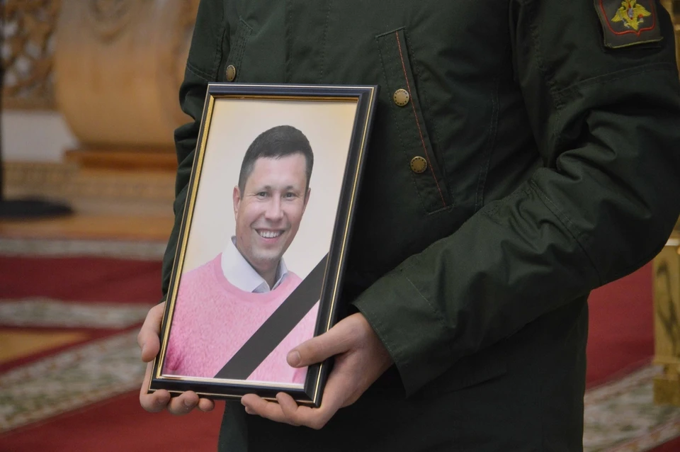 В Твери простились с командиром танкового взвода Олегом Седовым