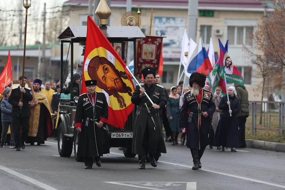 крестный ход - праздники славянской письменности и культуры. крестный ход краснодар 2022. православная кубань. крестный ход осенью. крестный ход черносотенцев.