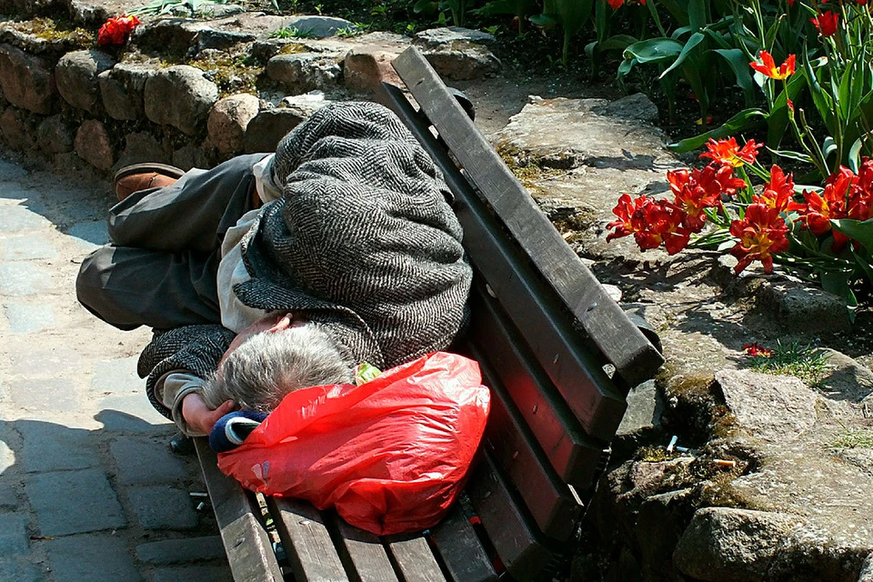 69-летнему бездомному Менаше Зархи выставили счет на 160 тысяч шекелей