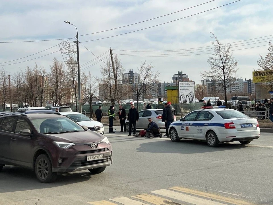 Авария произошла на пешеходном переходе. Фото: Актуальные хроники/Telegram