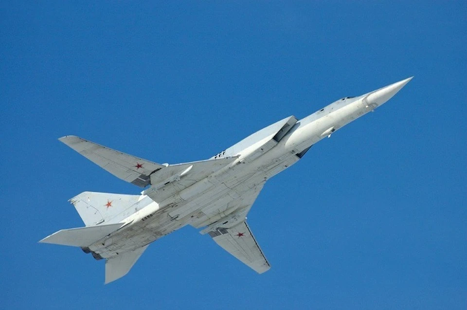 Ту-22М3 является дальним многорежимным ракетоносцем-бомбардировщиком, который используется для поражения наземных и морских целейФото: uacrussia.ru