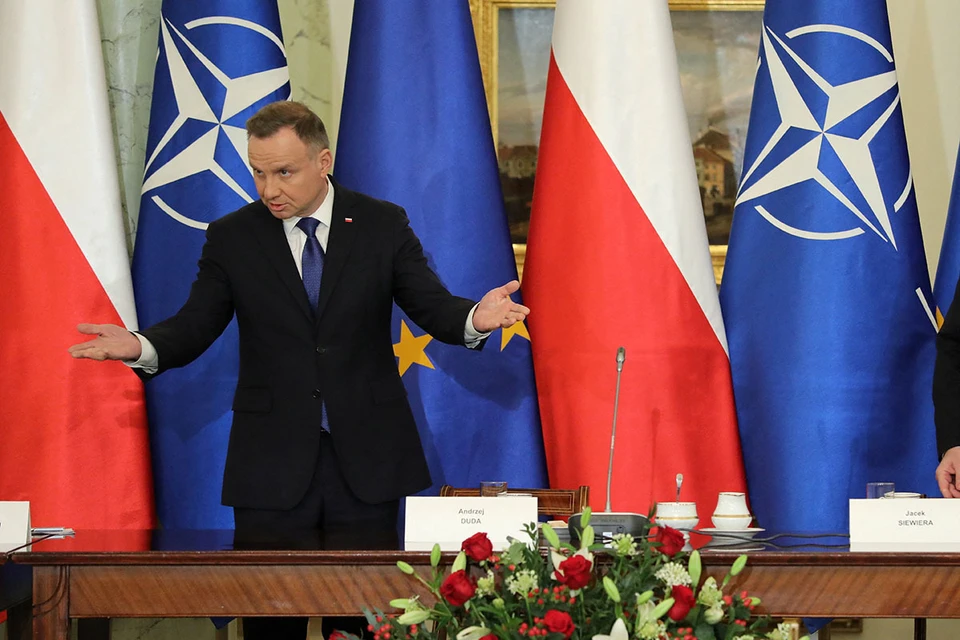 По имеющимся данным, президент Польши Анджей Дуда дал указание профильным службам оперативно подготовить официальное обоснование притязаний на Западную Украину.
