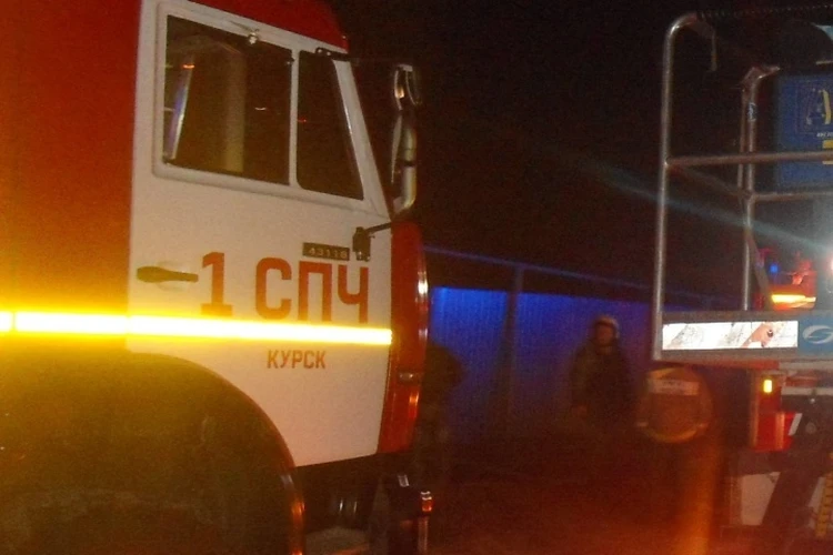 В Курске во время пожара в многоэтажке эвакуировали 31 человека