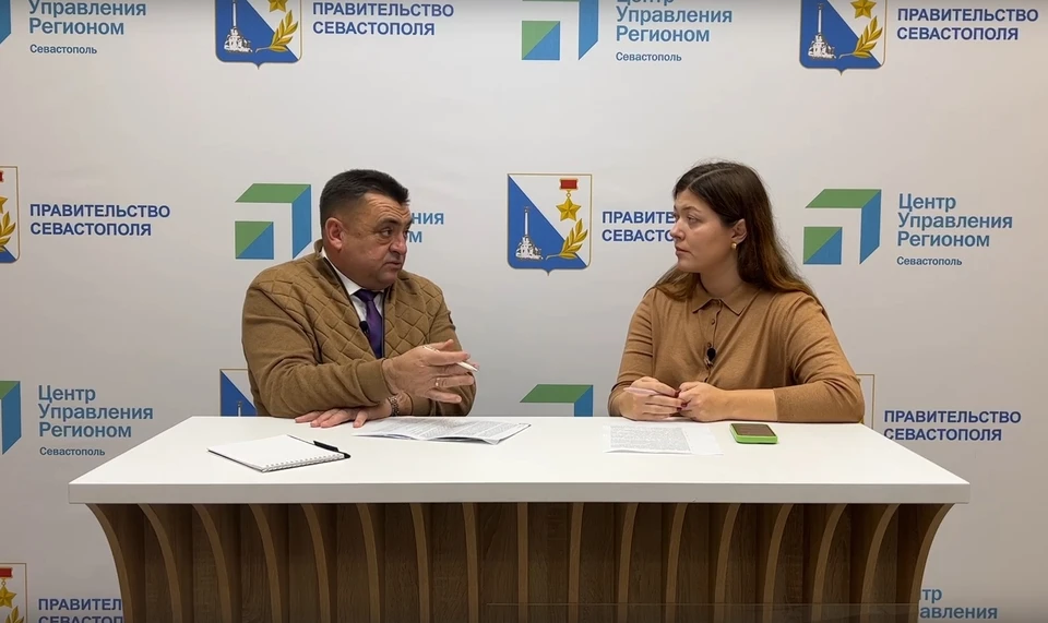Беседа традиционно касалась актуальных вопросов. Фото: sev.gov.ru