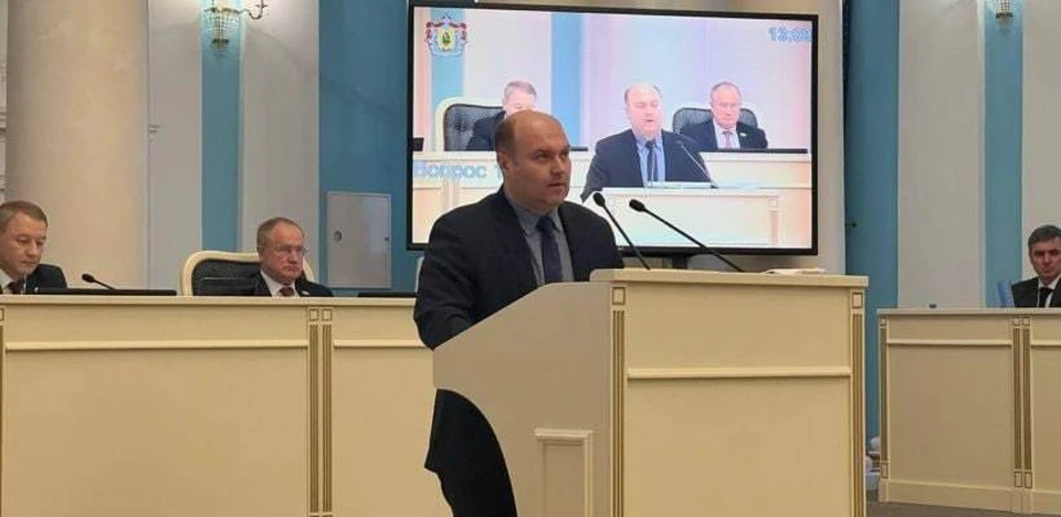 Денис Сидоров выступает на облдуме.