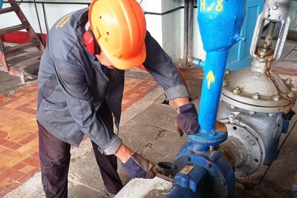 Более 400 специалистов задействованы в ремонтно-аварийных бригадах. Фото: «Вода Донбасса»