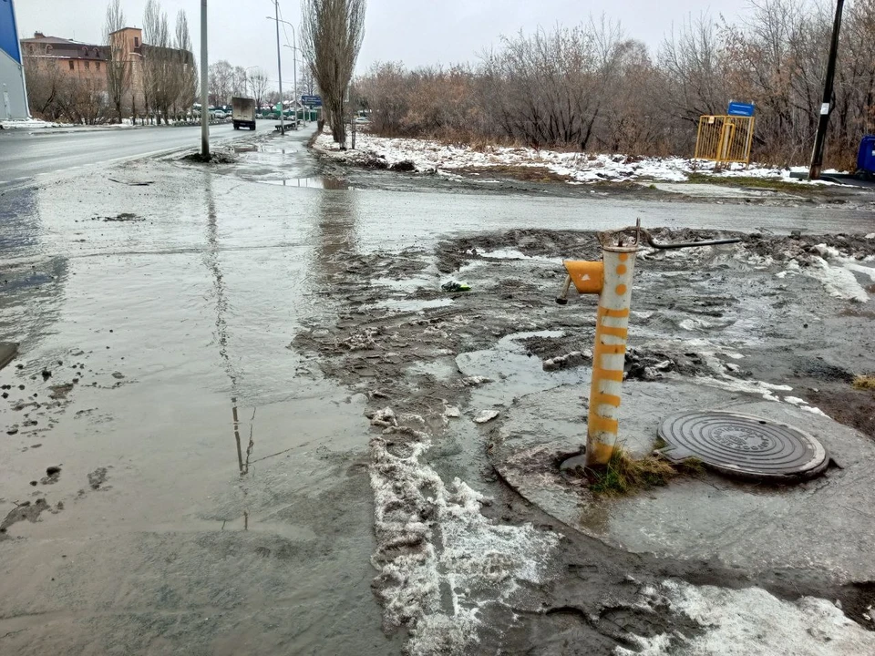 В Сургуте восстановили повреждение на водопроводе