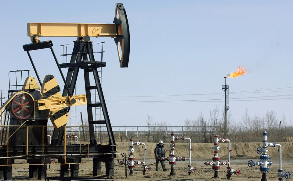 Потолок цен на российскую нефть станет настоящим кошмаром для Украины, считают местные эксперты