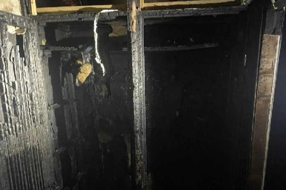 Возгорание произошло в коридоре квартиры