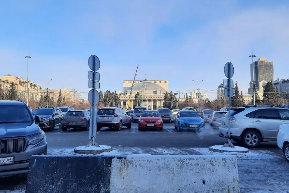 Театральный сквер Новосибирска планируют украсить светящимися коридорами.