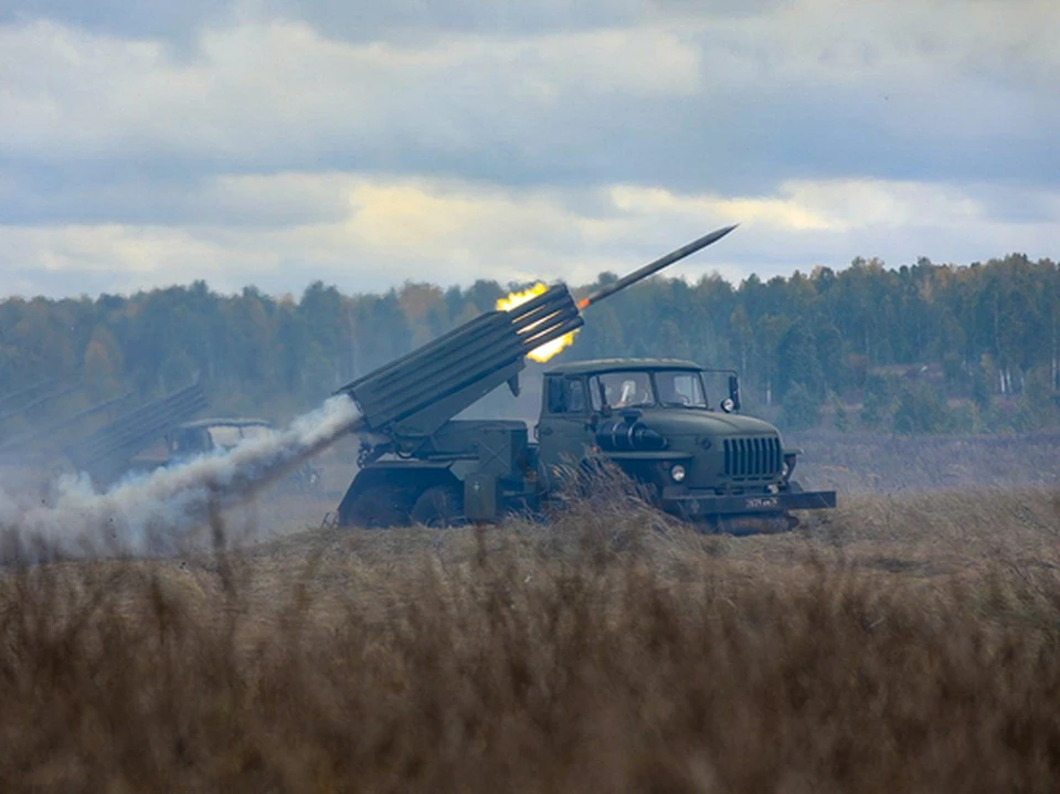 Боевики Вооруженных сил Украины устроили новый масштабный циничный обстрел мирного города Донбасса