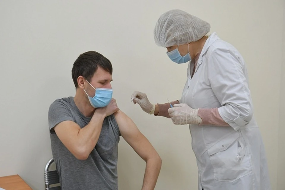 Вакцинация продолжается