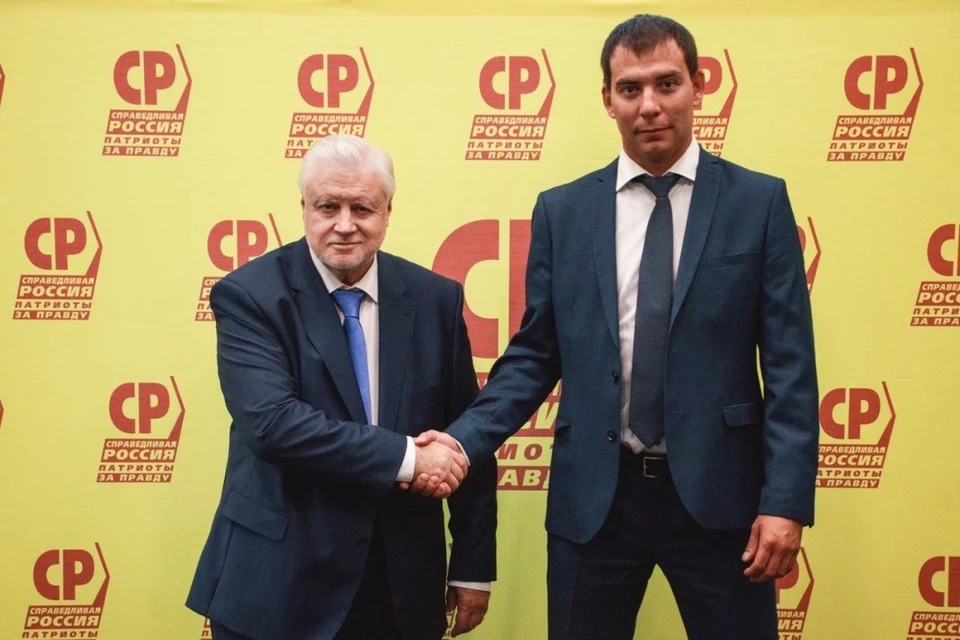 Григорий Малинин (справа) с председателем партии «СПРАВЕДЛИВАЯ РОССИЯ - ПАТРИОТЫ - ЗА ПРАВДУ» Сергеем Мироновым.