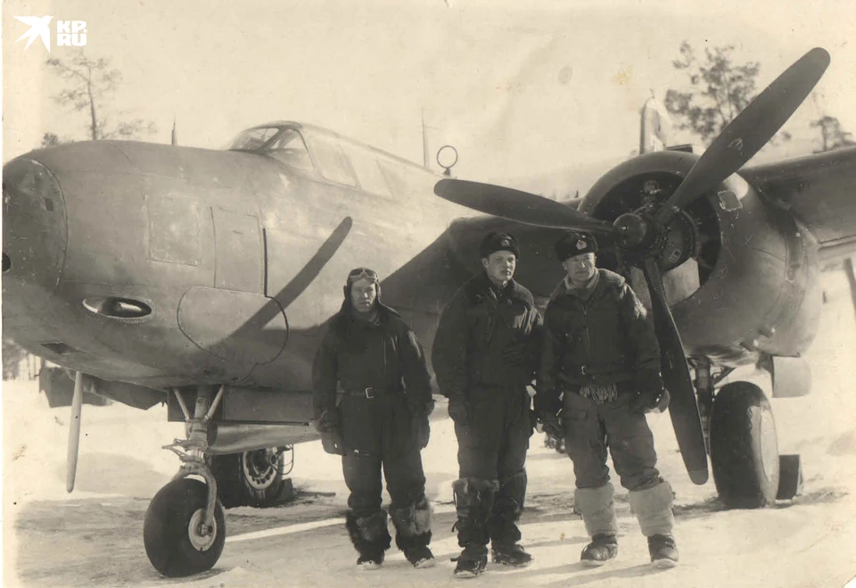 Экипаж самолета Boston A-20G Антипычев, Галкин, Францев.
